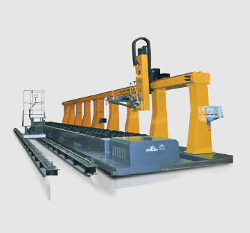 优发国际CNCG系列大管径摩擦盘数控相贯线切割机