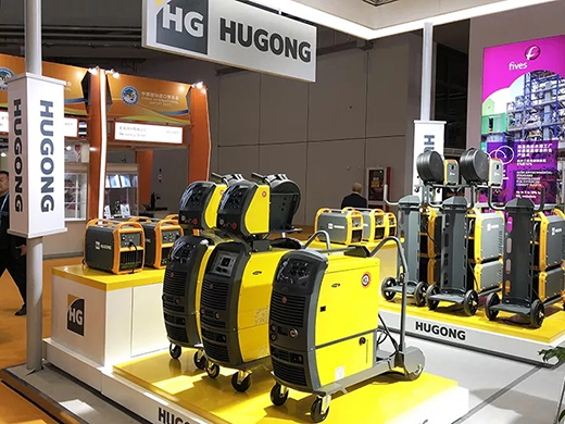 进博会首日优发国际意大利CEA展位展品优发国际CEA数字化焊机