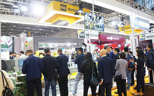 第二届进博会优发国际意大利CEA展位人气爆棚